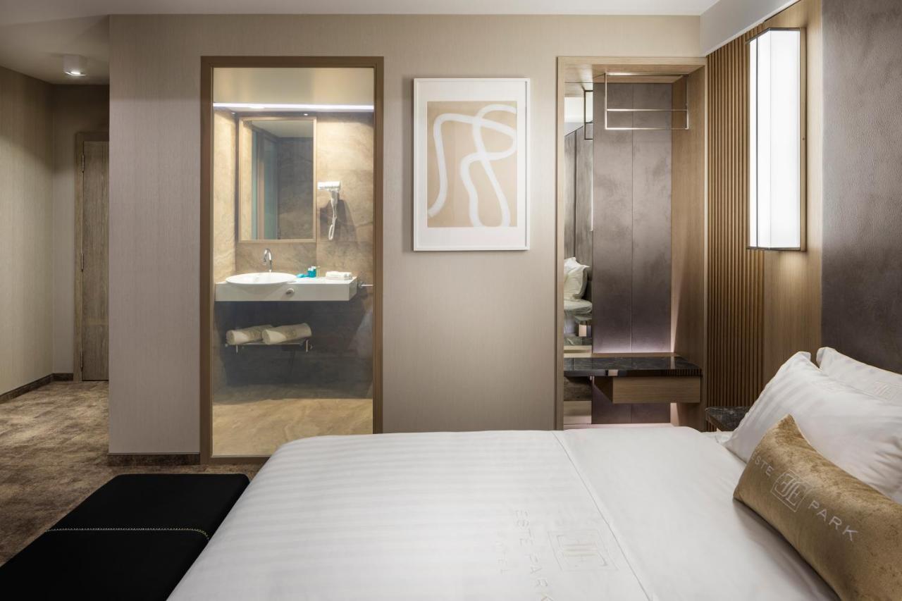 -- Este Park Hotel -- Part Of Urban Chic Luxury Design Hotels - Parking & Compliments - Next To Shopping & Dining Mall Пловдив Экстерьер фото